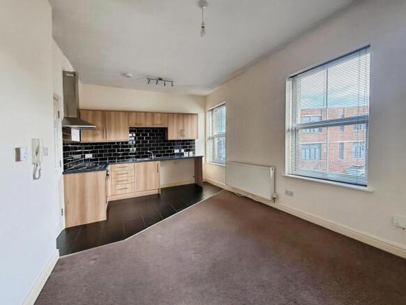 Lounge Kitchen