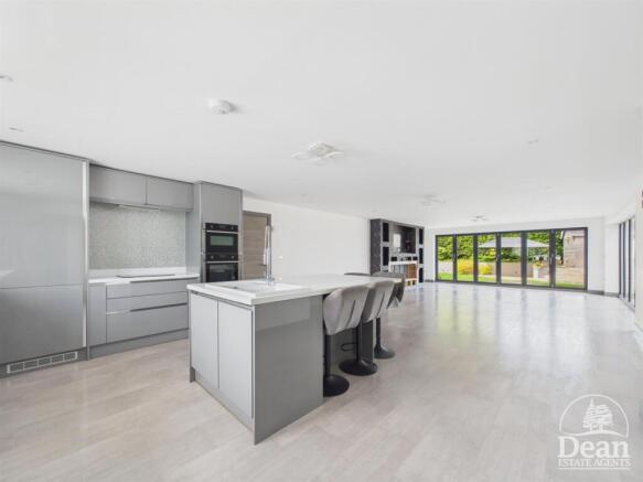 Open Plan Kitchen/Family Room