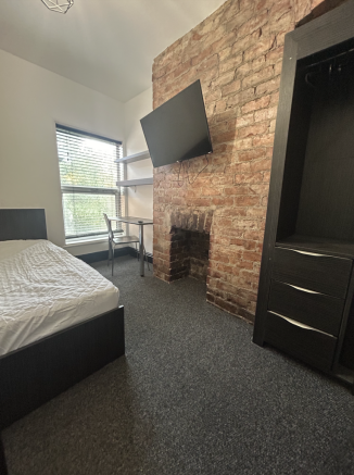 3 bed House to rent Image 5