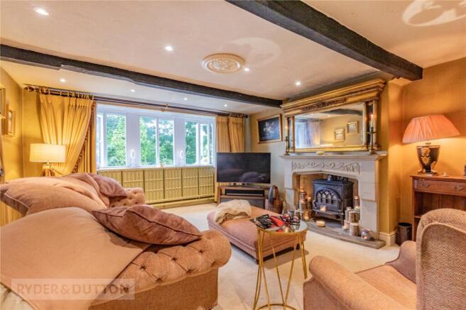 4 bed Detached for sale Image 7