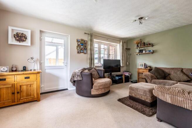 Birchwood, Carterton, Oxfordshire, OX18 photo 3