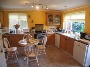 Kitchen/Breakfast Rm