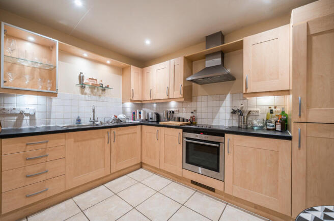 1396773-12-695fc9...