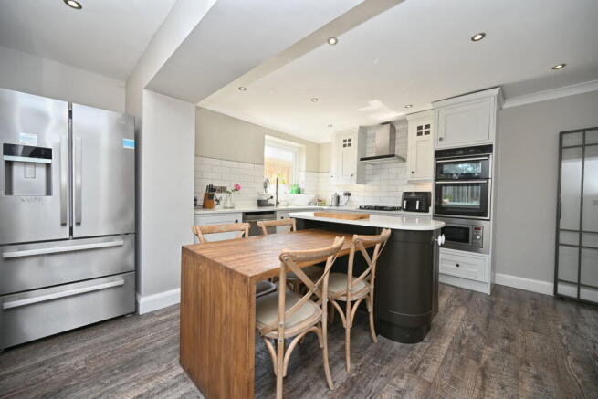 3 bed Detached for sale Image 9