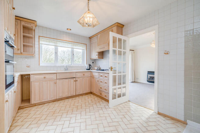 3 bed Detached for sale Image 4