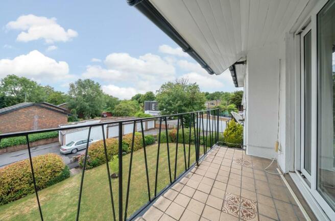 Davidson Frost-Wellings, DFW, Halsbury Court, Stan
