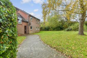 Flat 2, 68 Lakeside House, Holmesdale Road, Dorking RH5 4HP