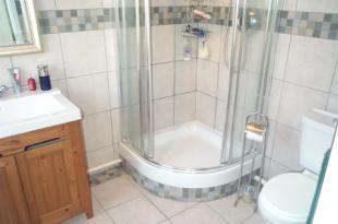 En-Suite Shower