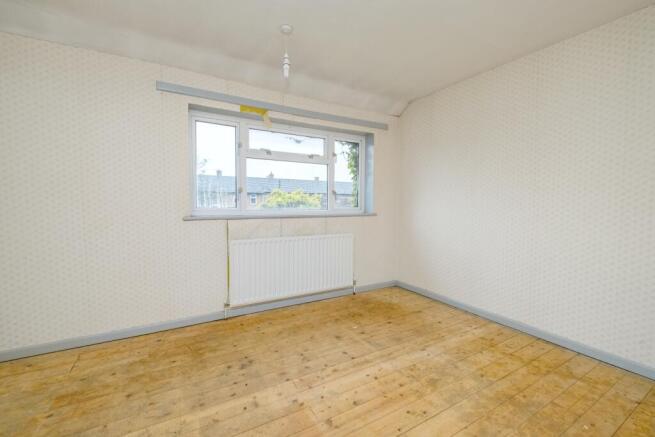 1 Green Way, Burnham, Slough, SL1 8HN