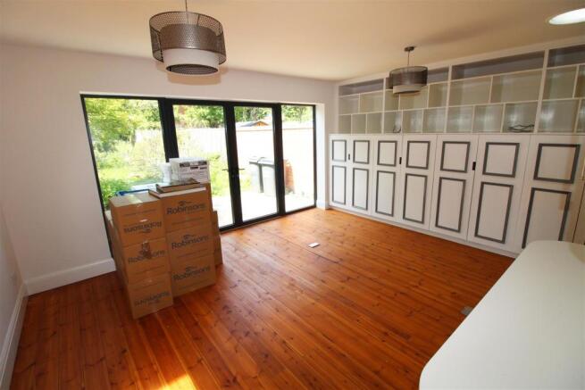 EXTENDED FAMILY ROOM