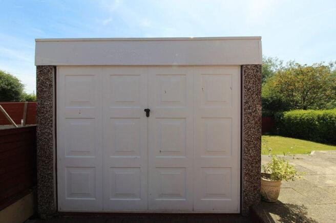 Detached Garage
