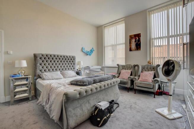 Bed 1.jpg