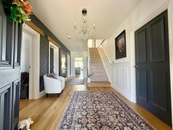Hallway.jpg
