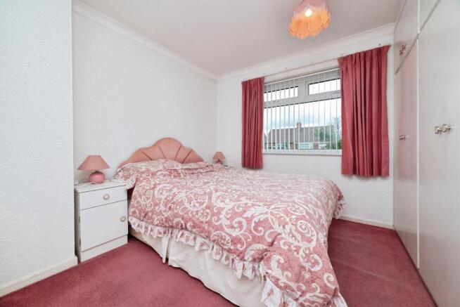 3 bed Semi-Detached for sale Image 10