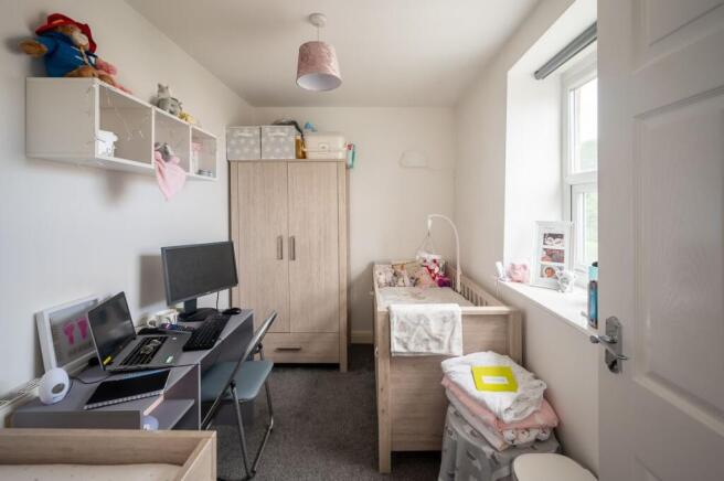 2 bed Terraced to rent Image 10