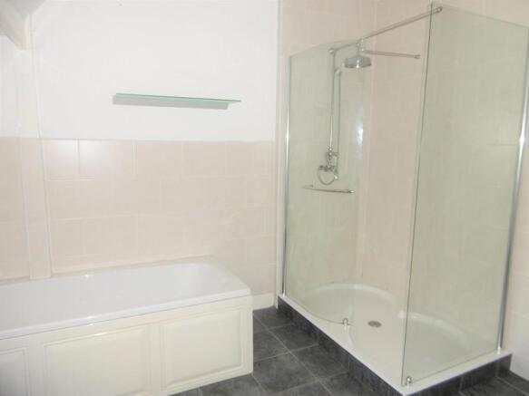 Bathroom/Shower Room