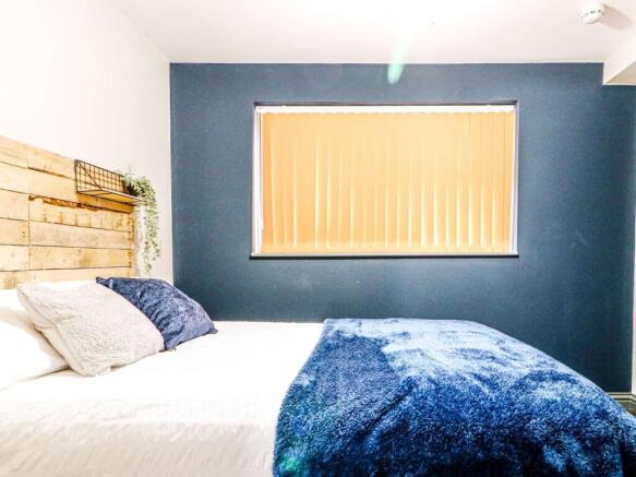 25 Glebe Road Room 4.4.jpg