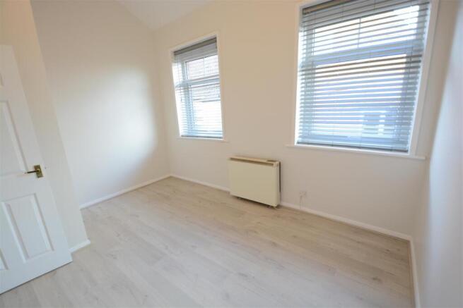 1 bed Apartment to rent Image 3