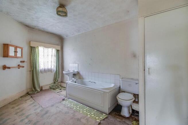 3 bed Detached for sale Image 11
