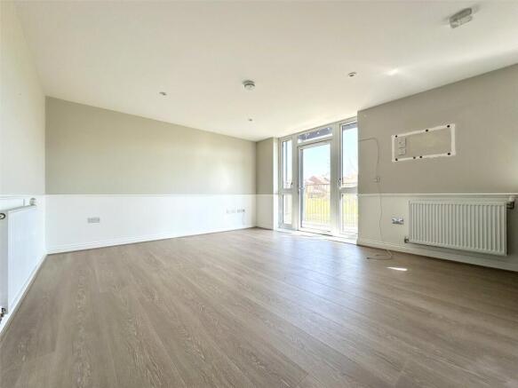 Motte Lane, Castle Hill, Ebbsfleet Valley, Swanscombe, DA10 photo 3