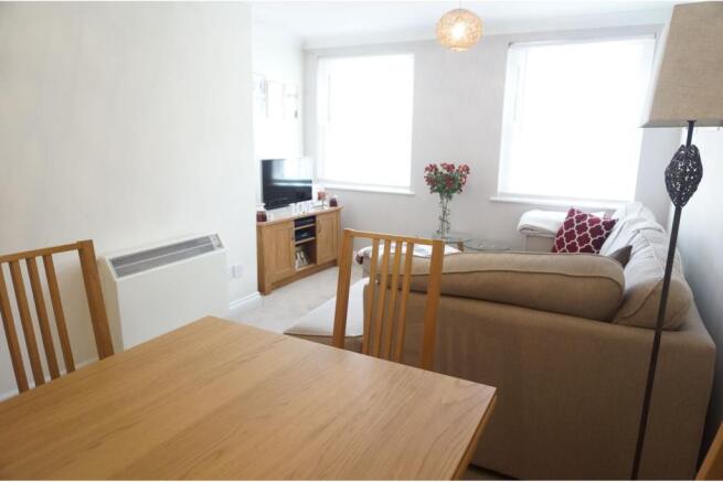 Lounge/Dining Room
