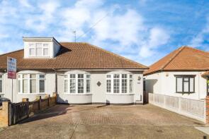 101, Hubert Road, Rainham RM13 8AD