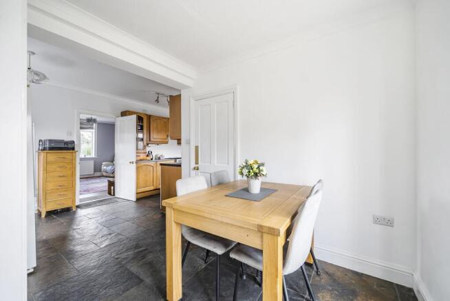 Kitchen/Dining Room (4)