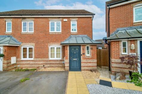 Dorset Crescent, Basingstoke, RG22