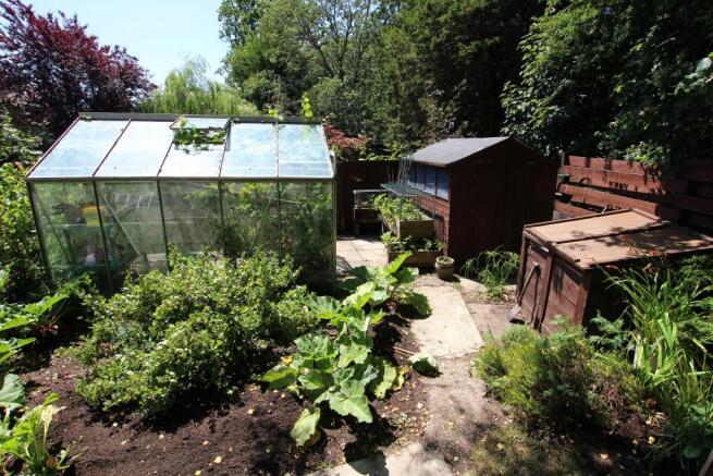 VEGETABLE GARDEN