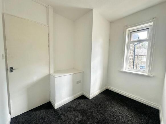 3 bed End of Terrace to rent Image 9
