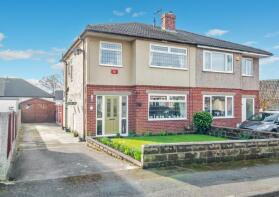 15, Woodlands Crescent, Gomersal, Cleckheaton BD19 4SP