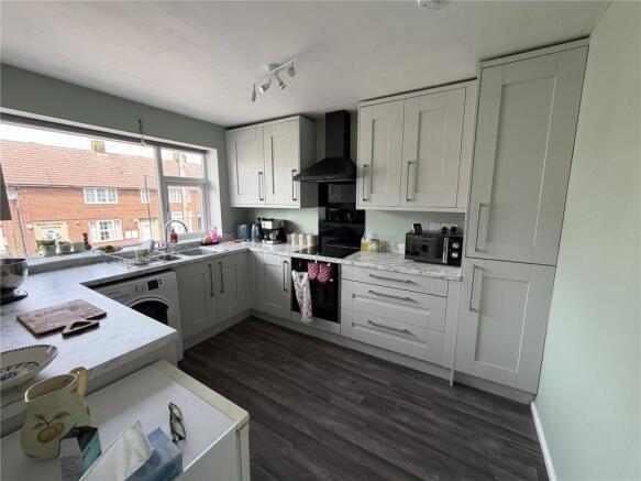 8 bed Apartment for sale Image 10