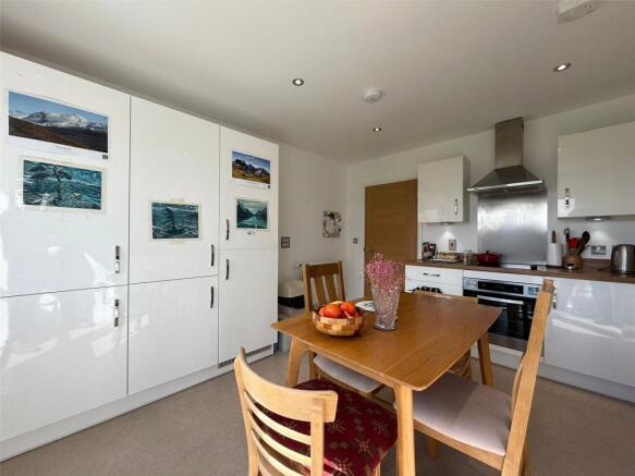 2 bed Bungalow for sale Image 6