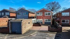 7, Hillcrest Close, Tamworth B79 8PA
