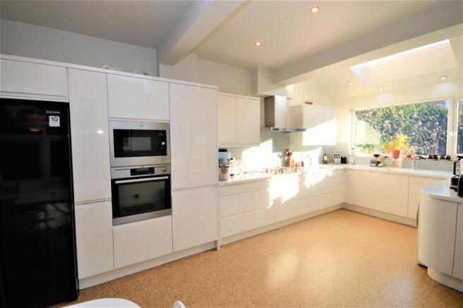 Kitchen main