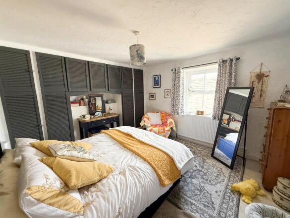 2 bed Cottage for sale Image 9