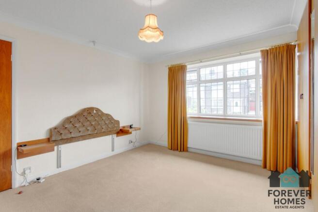 3 bed Detached for sale Image 8