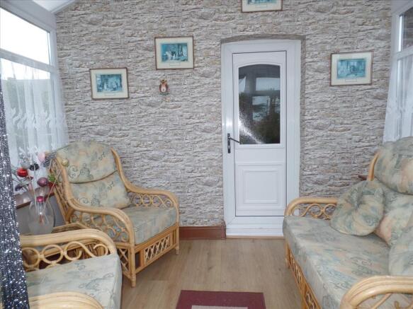 ADDITIONAL sun room photo
