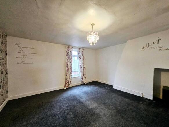 2 bed Maisonette for sale Image 7