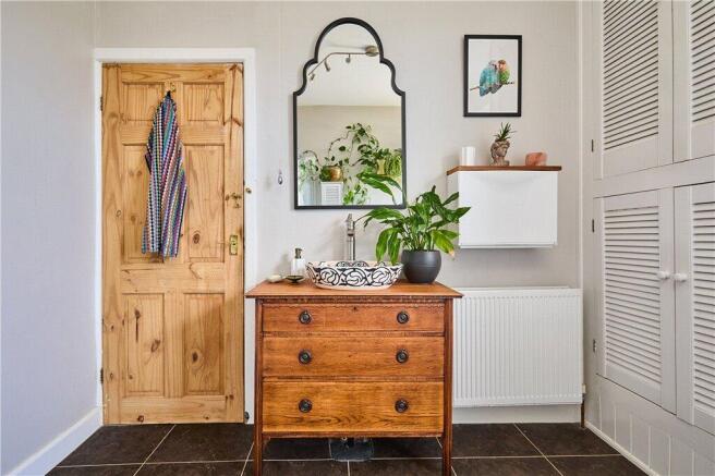3 bed Terraced for sale Image 11