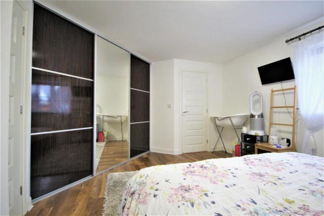 BEDROOM ONE (2).JPG