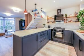 6, Leigh Hill Close, Leigh-on-sea SS9 2DJ