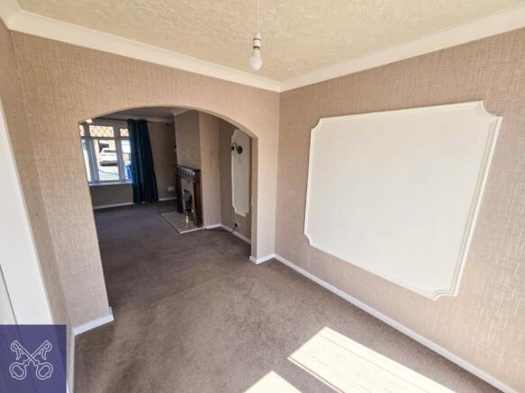 3 bed Terraced to rent Image 6