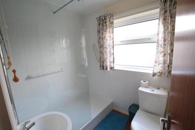 Family Shower Room