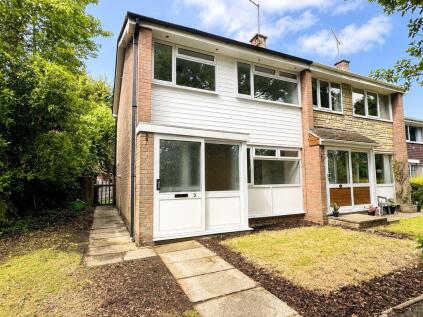 Courtenay Close, Northport, Wareham