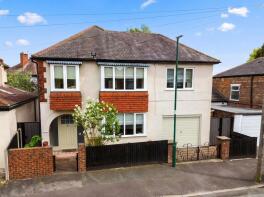 29, Dale View Road, Nottingham NG3 7AJ