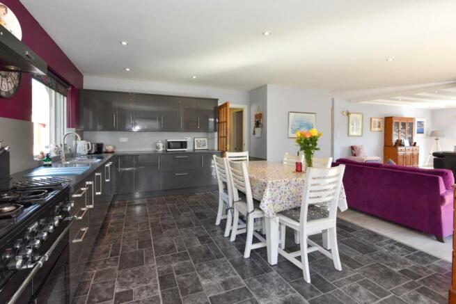 51 Strathspey Drive, GOS-11.jpg