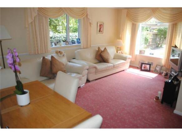 Kitchen / Breakfast Room