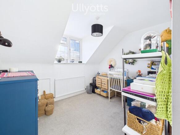 4 bed Detached for sale Image 9