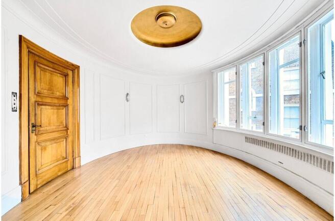 Bedroom/Reception